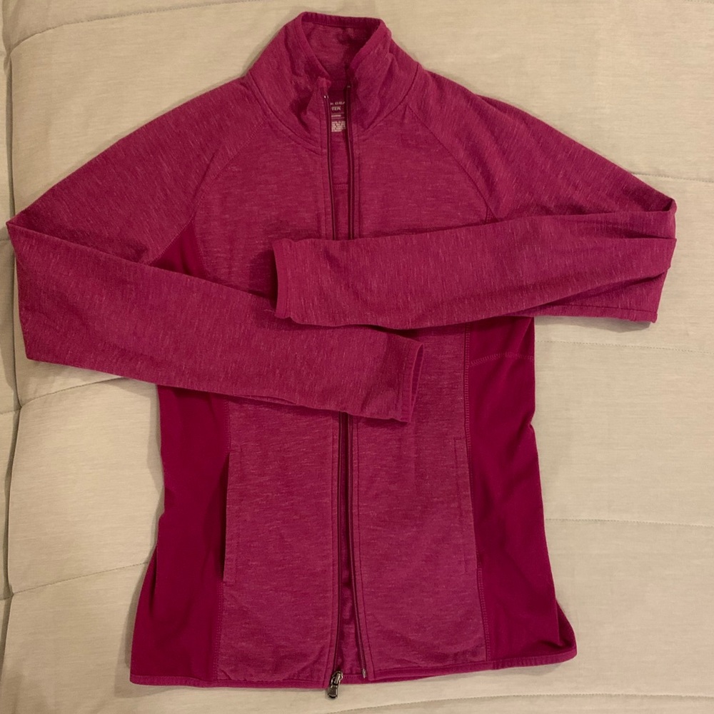 Like new Tek Gear magenta zipup jacket w/thumb holes, size XS - Picture 2 of 6